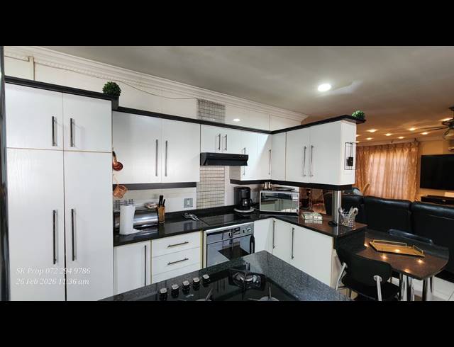3 BEDROOM FREESTANDING FOR SALE IN MOUNTAIN RISE